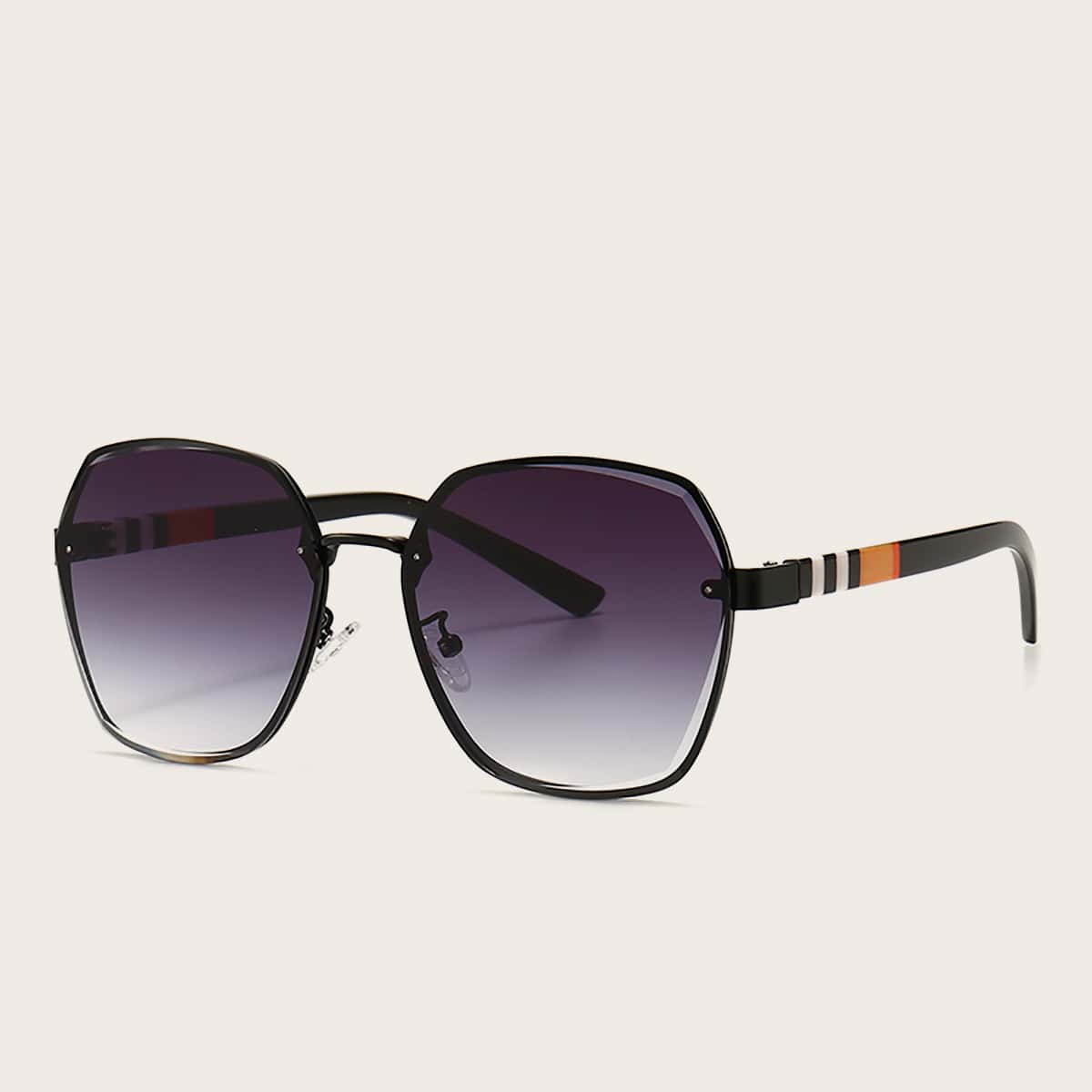 

Metal Frame Sunglasses