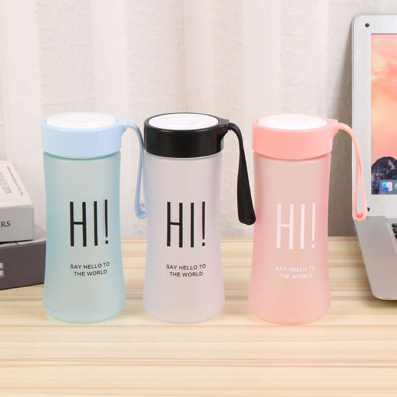 

1pc Letter Graphic Water Bottle, Multicolor