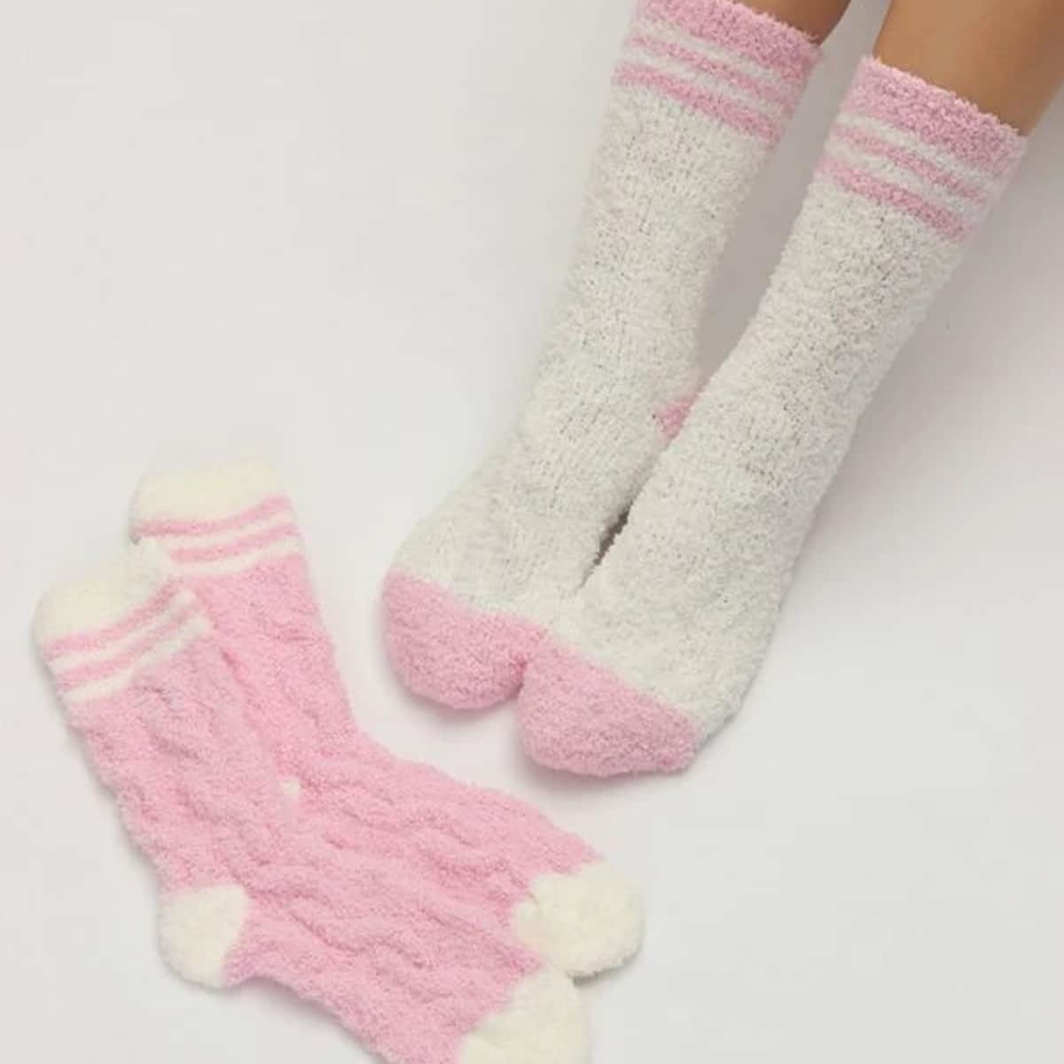 

2pairs Striped Fuzzy Socks, Multicolor