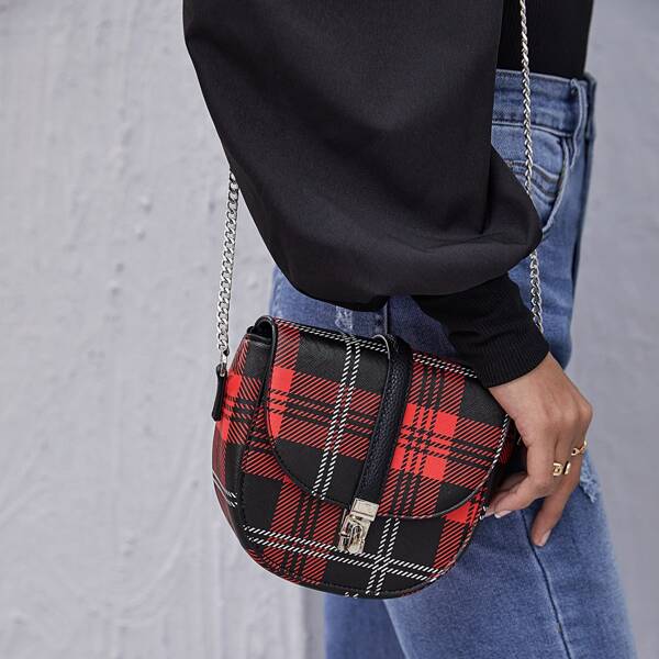 

Plaid Pattern Chain Saddle Bag, Multicolor