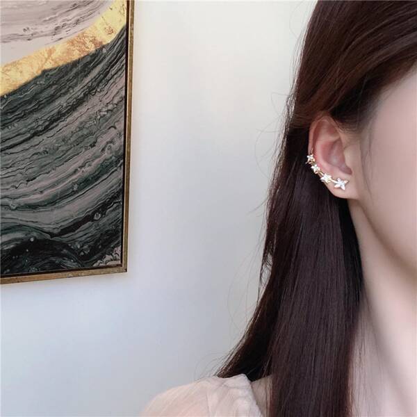 

Rhinestone Star Mismatched Earrings, Gold
