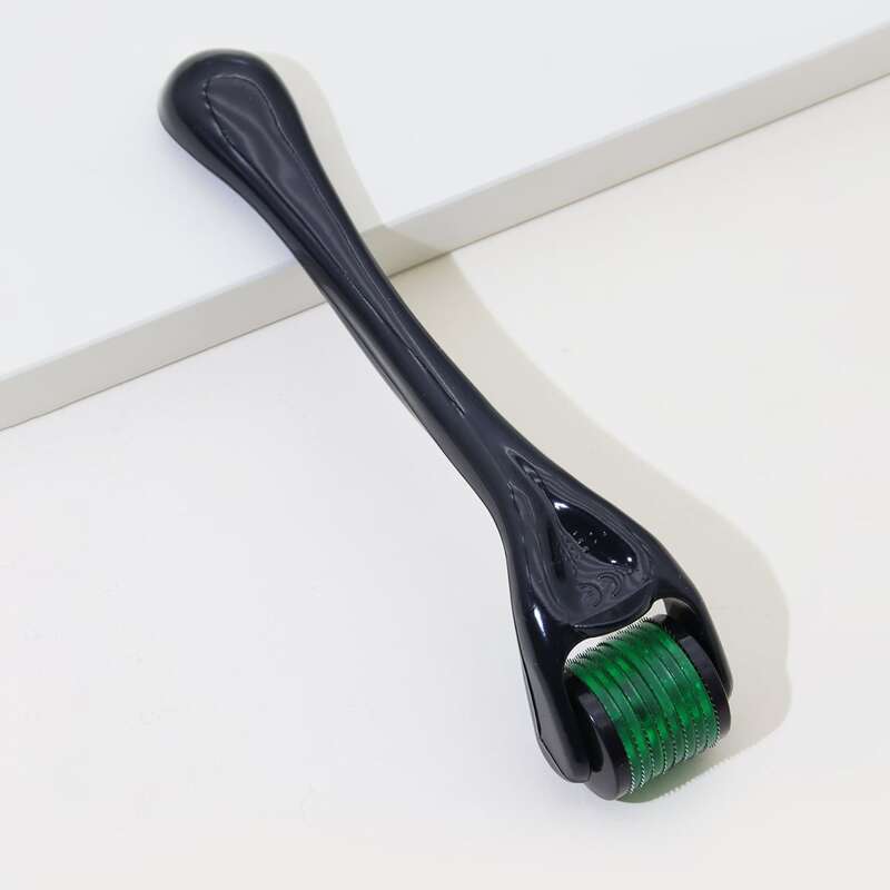 

1pc Facial Roller Massager, Multicolor