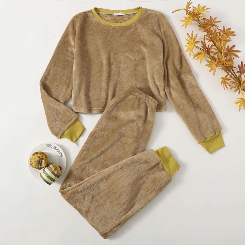 

Contrast Binding Teddy PJ Set, Brown