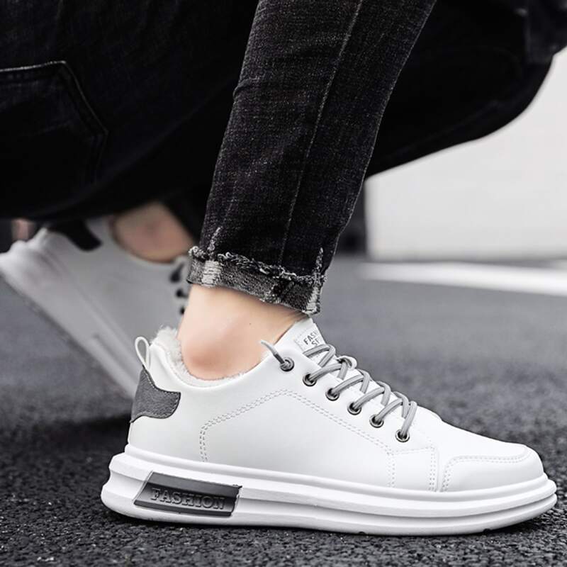 

Guys Lace-up Front Plush Inside Skate Shoes, White