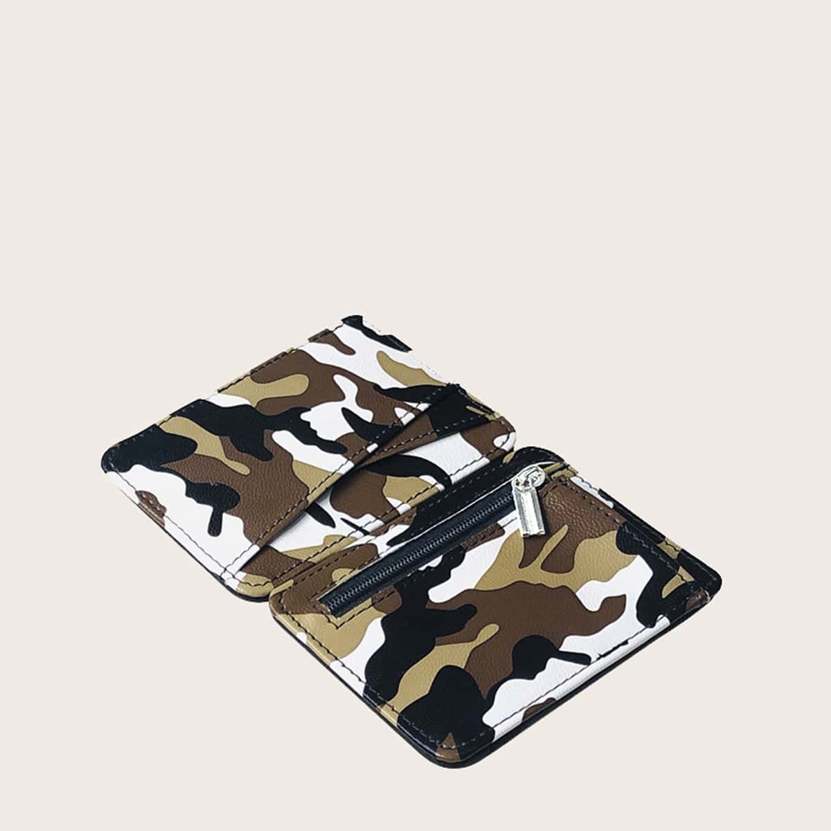 

Guys Camo Graphic Short Card Holder, Multicolor