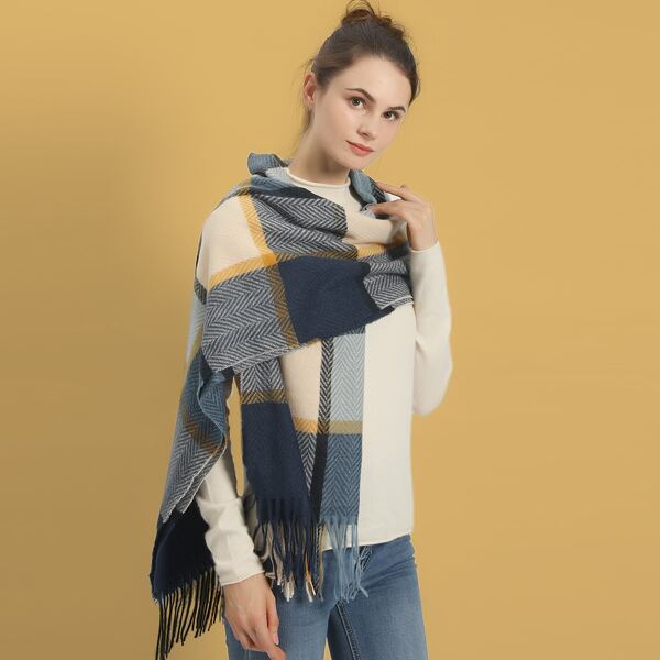 

Fringe Hem Plaid Scarf, Multicolor