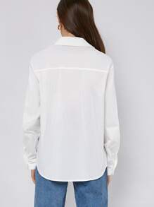 BizChic 單排釦補丁口袋素色襯衫 - 白色 - 查看 2