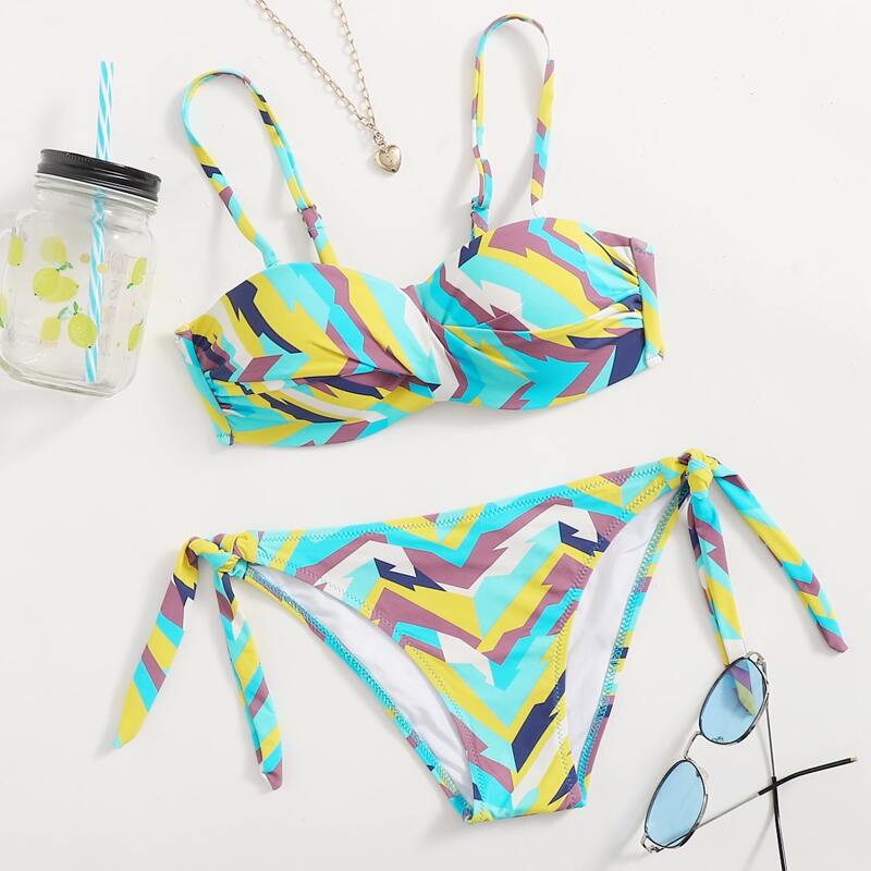 

Graphic Knot Decor Bikini Swimsuit, Multicolor