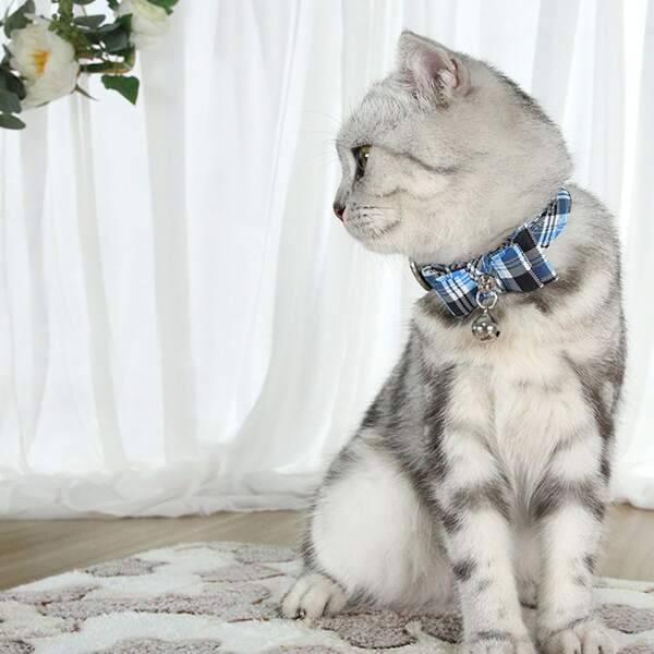 

Bow & Bell Decor Plaid Cat Collar, Blue
