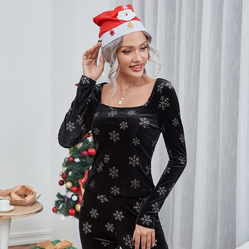 

Velvet Snowflakes Print Square Neck Tee, Black
