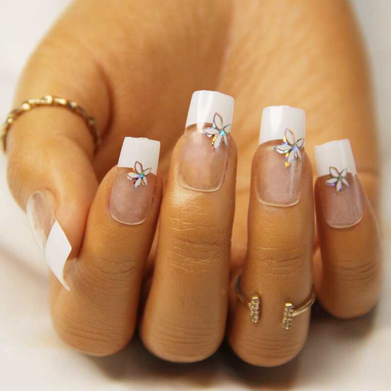 

24pcs Flower Pattern Fake Nail & 1sheet Tape & 1pc Nail File, Multicolor