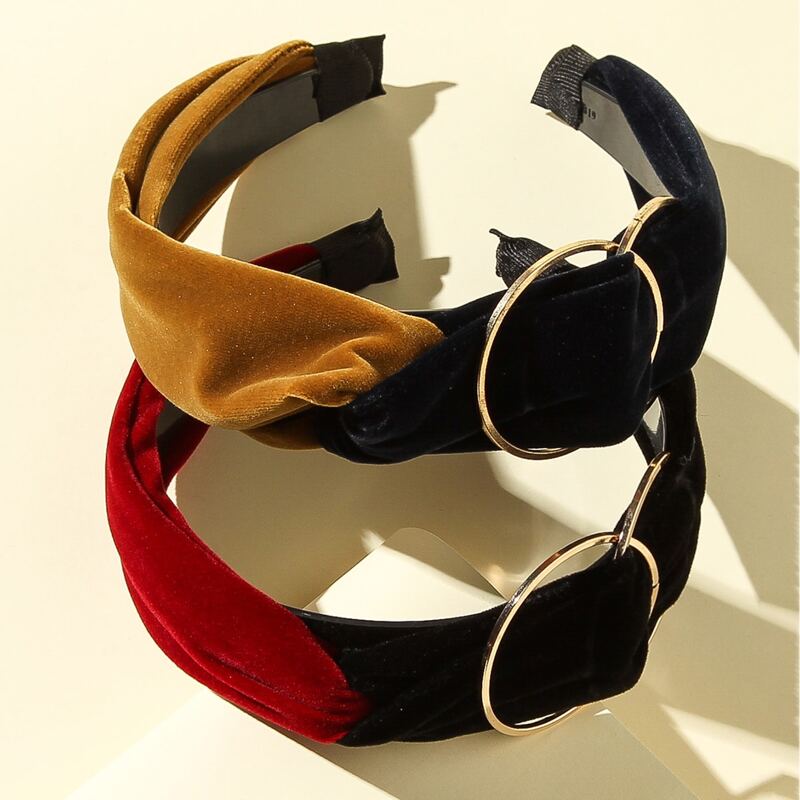 

2pcs Ring Decor Velvet Hair Hoop, Multicolor