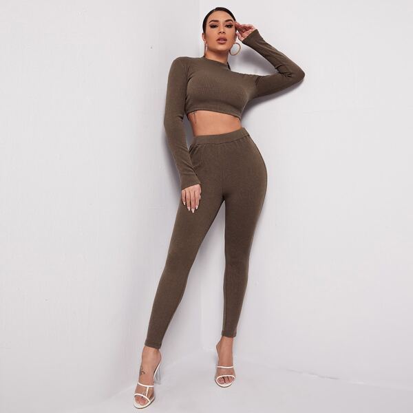 

Mock-neck Crop Tee and Leggings Set, Mocha brown
