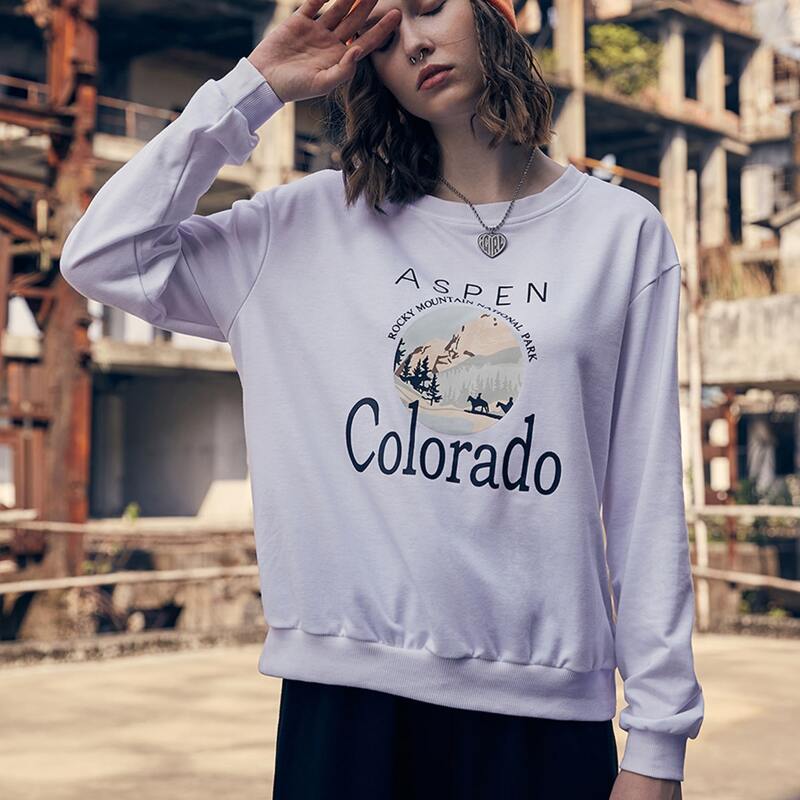 

Letter Graphic Sweatshirt, White
