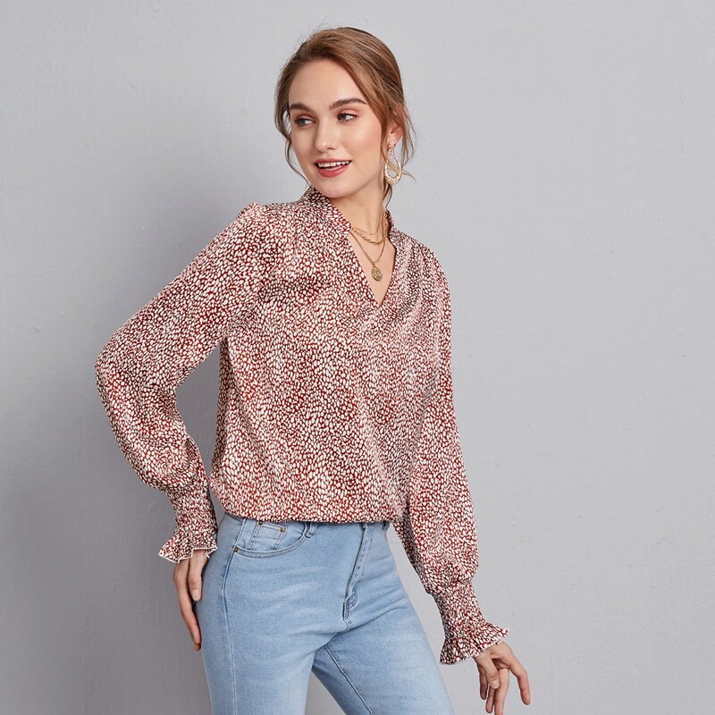 

Notch Neck Shirred Detail Top, Red and white