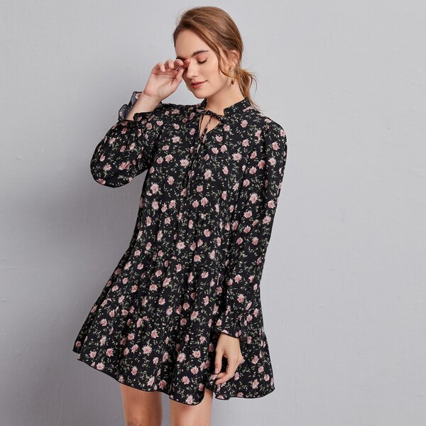 

Floral Ruffle Hem Smock Dress, Multicolor