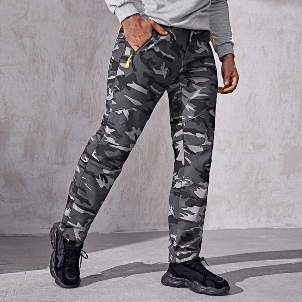 

Men Camo Print Zipper Detail Sport Pants, Multicolor
