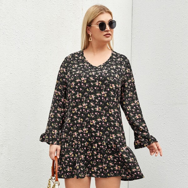 

Plus Ditsy Floral Babydoll Dress, Black