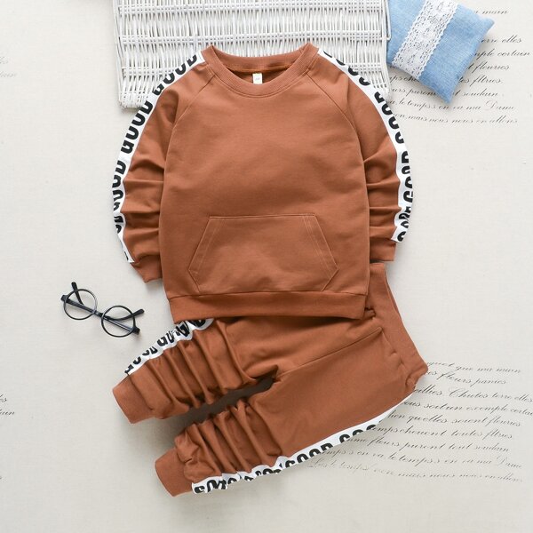 

Toddler Boys Contrast Panel Letter Graphic Sweatshirt & Sweatpants, Brown