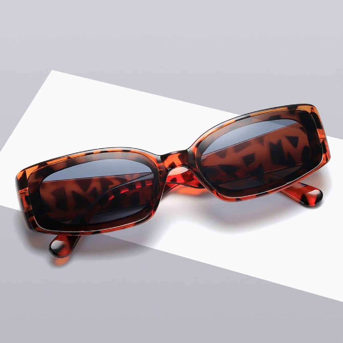

Leopard Frame Sunglasses