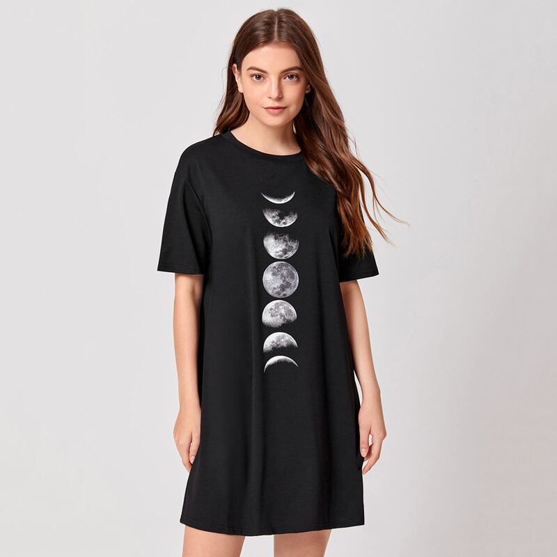 

Moon Graphic Night Dress, Black