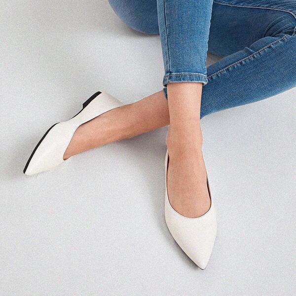 

Minimalist Point Toe Flats, White