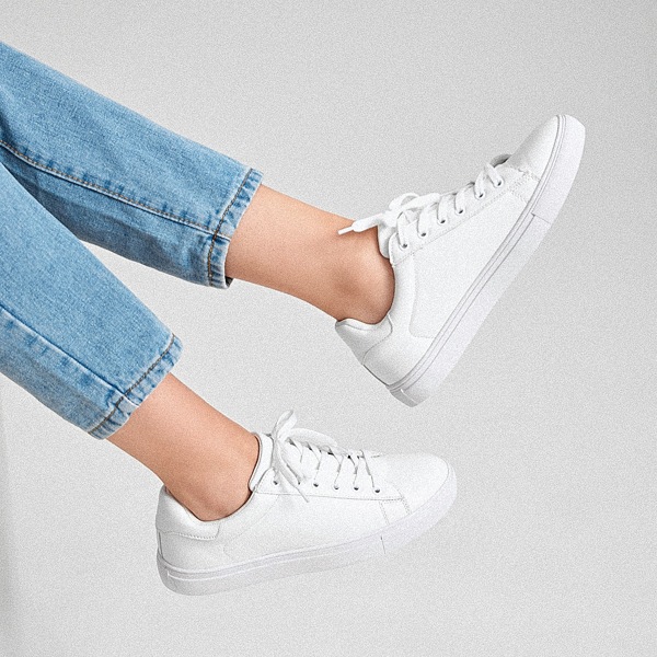 

Lace-up Front Skate Shoes, White