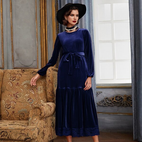 

Contrast Lace Self Tie Velvet Dress, Navy blue