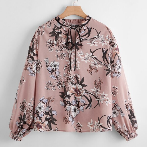 

Plus Floral Print Tie Neck Blouse, Dusty pink