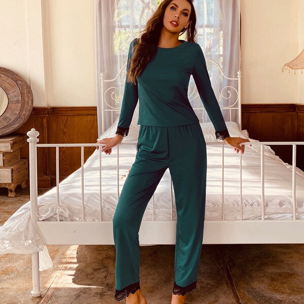 

Contrast Lace Ribbed Pajama Set, Dark green