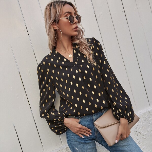 

Foil Print Curved Hem Blouse, Black