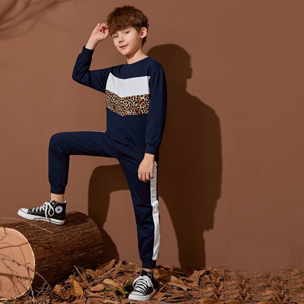 

Boys Chevron Leopard Panel Pullover & Sweatpants Set, Navy blue