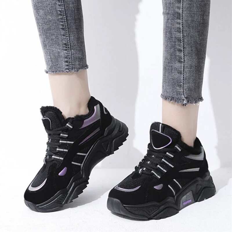 

Holographic Lace-up Chunky Sneakers, Black