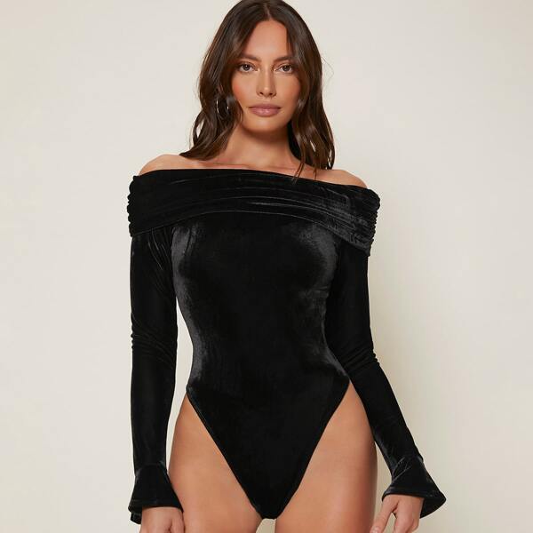 

Off Shoulder Velvet Bodysuit, Black