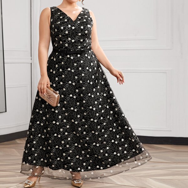 

Plus Floral Embroidery Mesh Overlay Formal Dress, Black