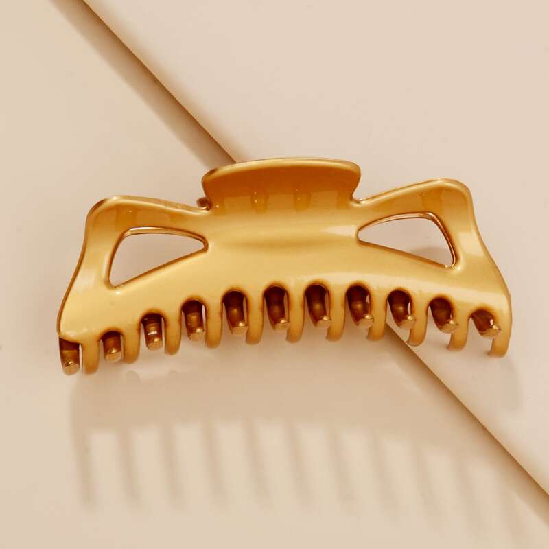 

Minimalist Hair Claw, Gold