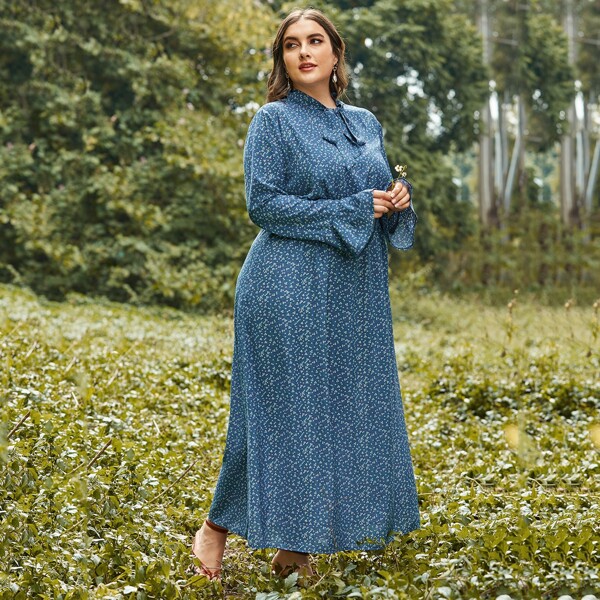 

Plus Tie Neck Ditsy Floral A-line Dress, Blue