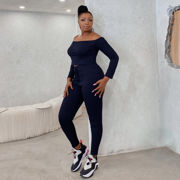 

Plus Crop Bardot Tee With Knot Front Leggings, Navy blue