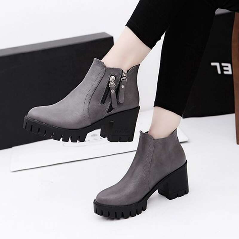 

Lug Sole Side Zipper Chunky Boots, Grey