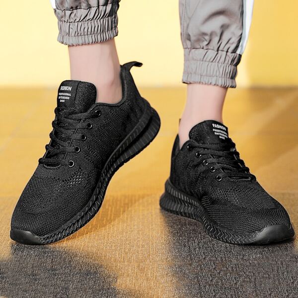

Men Lace-up Front Wide Fit Knit Sneakers, Black