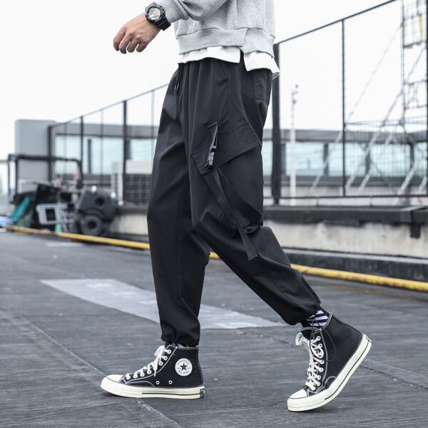 

Men Buckled Flap Pocket Cargo Pants, Black