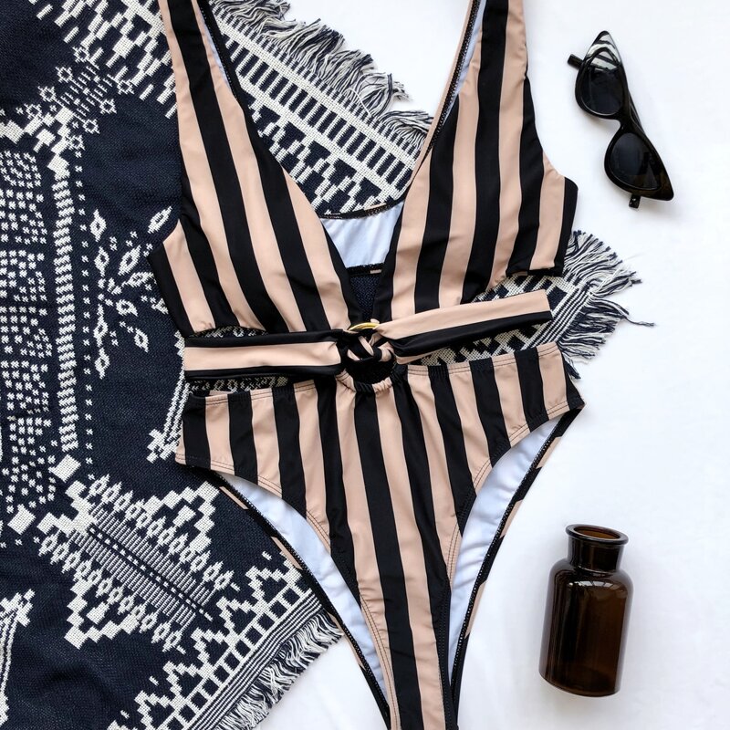 

Striped Cut-out Ring Linked One Piece Swimsuit, Multicolor