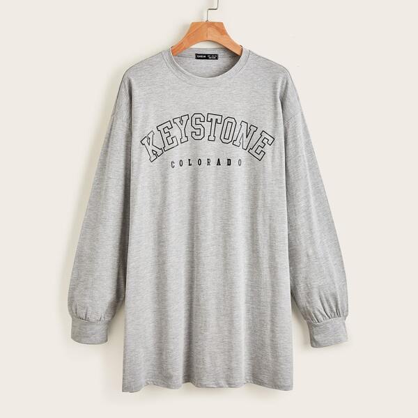 

Длинная футболка с текстовым принтом, Светло-серый