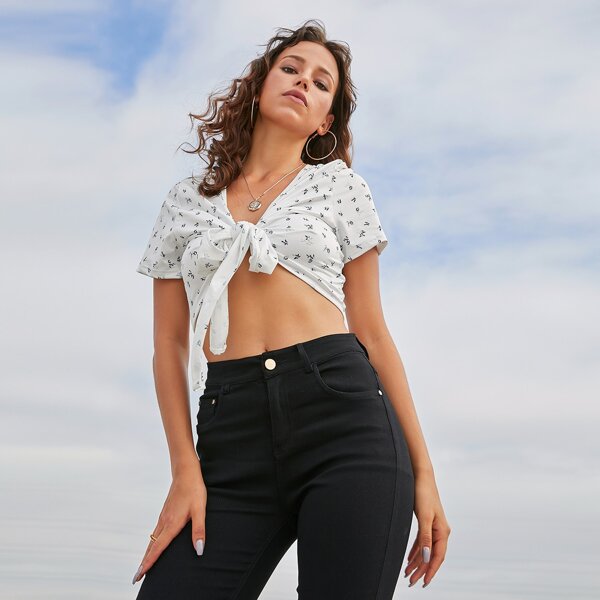 

Tie Front Ditsy Floral Print Top, White