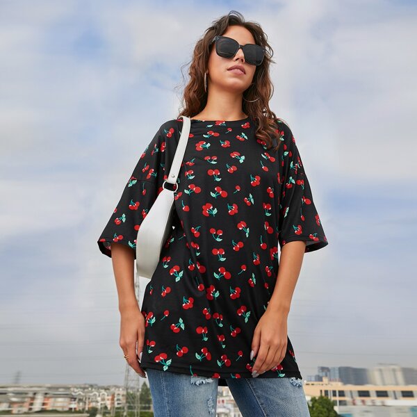 

Drop Shoulder Cherry Print Tee, Black