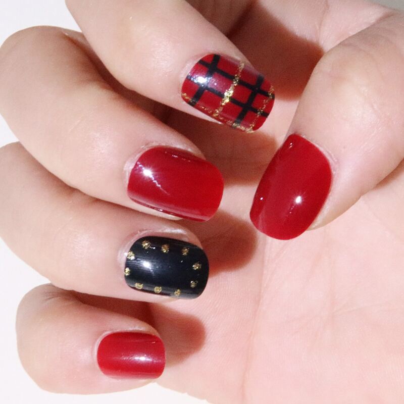 

24pcs Gold Foil & Plaid Pattern Fake Nail, Multicolor
