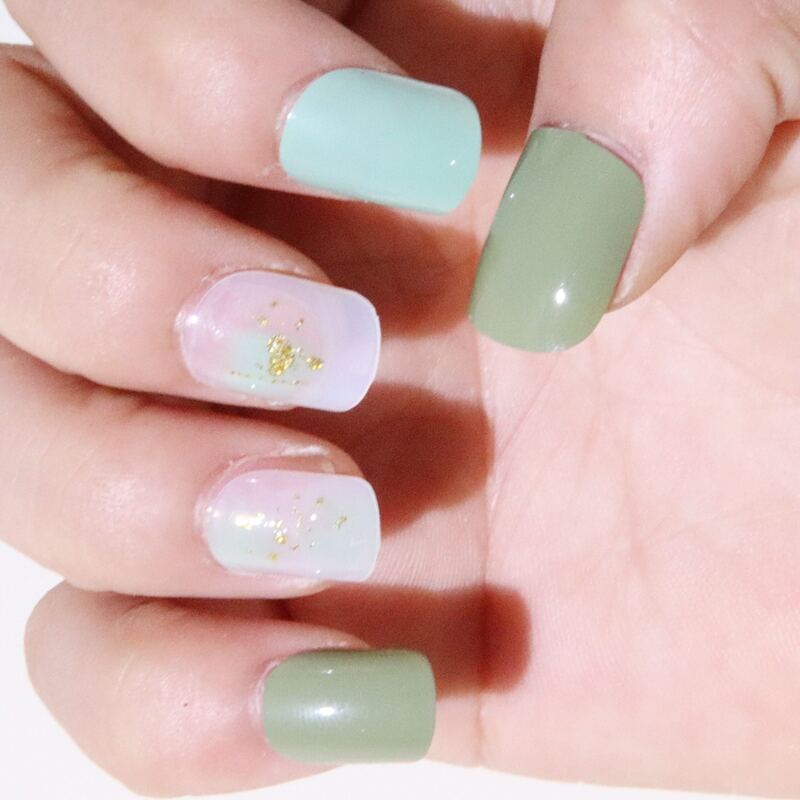 

24pcs Gold Foil Fake Nail, Green