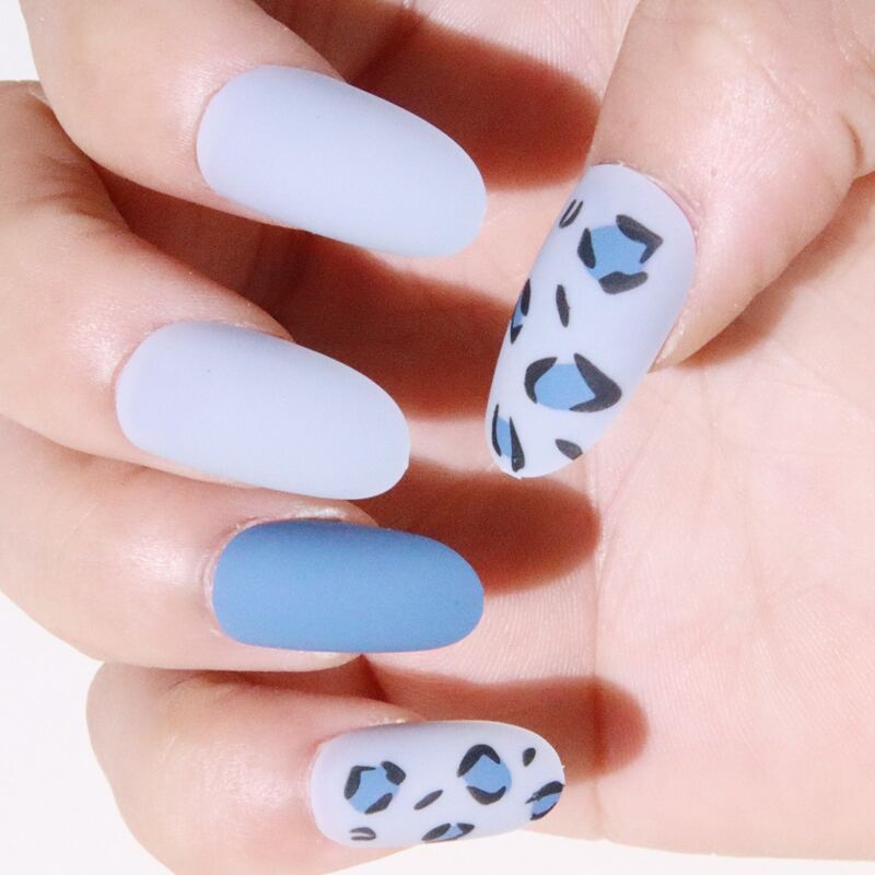 

24pcs Matte Leopard Fake Nail, Blue