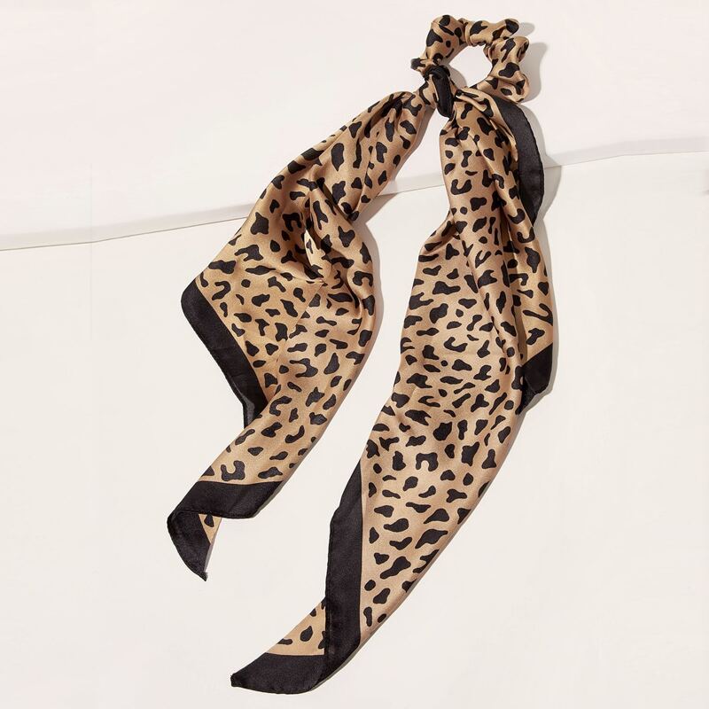 

Allover Print Scrunchie Scarf, Multicolor