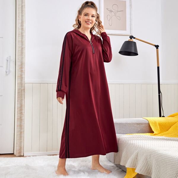 

Plus Side Stripe Hooded Night Dress, Maroon